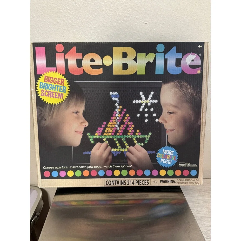 Lite-Brite Ultimate Classic 02216 Set‎ Box Extra Pegs Art Guides